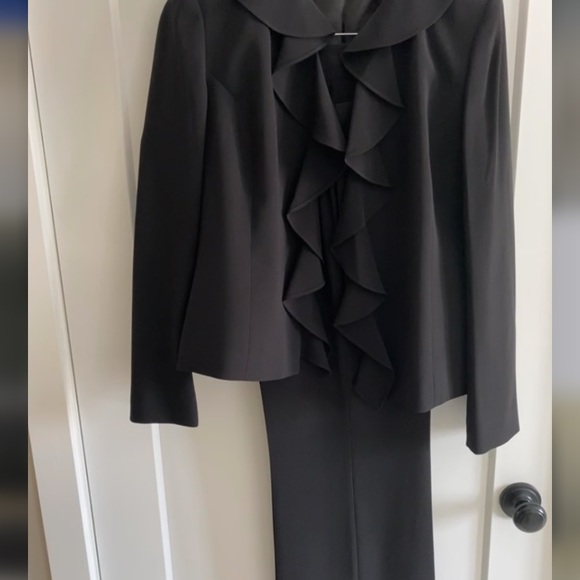 <3 Anne Klein Women’s Suit w ruffles - Picture 2 of 6